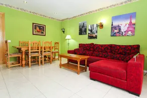Children-friendly pleasant flat with terrace, garden & pool | Beach nearby - Image 3