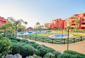Maison entièrement équipée avec piscine, jardin et internet haut débit | Vue mer | Proche de la plage - Image 2
