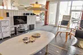 Holiday home with sauna & terrace - Image 4