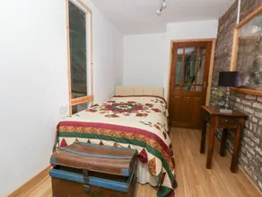 Children-friendly wonderful cottage with garden - Image 4