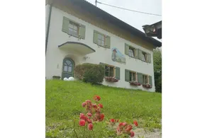 House with terrace, sauna & barbeque - Image 4