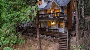 Wilderness Lodge by Avantstay Firepit Gazebo + Wraparound Decks Minutes to Village + Trails - Image 2