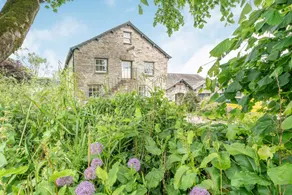 Child-friendly nice cottage with terrace & garden - Image 2
