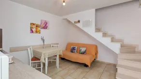 Lovely holiday apartment with terrace | Sea view - Image 5