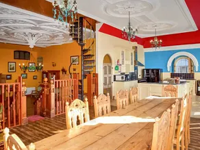 The Auction House - Image 2