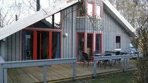Holiday home with terrace, barbeque & garden - Image 2