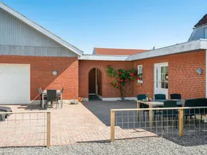 Holiday home with terrace, barbeque & sauna - Image 5