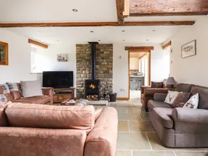 Cottage with garden - Image 4