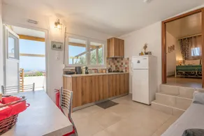 Lydia Guest House - Sea Countryside Views - Image 5