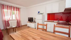 Pleasant flat with barbeque & terrace | Close to the beach - Image 5