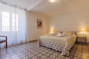 Charming One-Bedroom Apartment in the Heart of Vals-les-Bains - Image 2