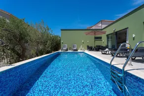 Villa apta para niños con barbacoa, piscina privada y jardín | Vistas al agua | En la playa | Se admiten mascotas - Image 3