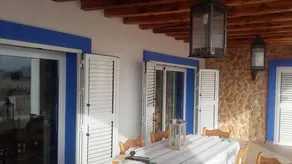 Schönes Ferienhaus mit Grill, Terrasse und Pool | Bergblick - Image 3