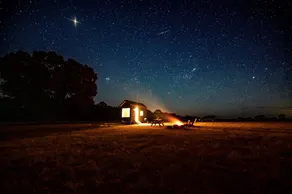 Breathtaking Tiny House with Delightful Sky Views in Pomonal, Victoria - Image 5