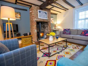 Cottage with garden - Image 3