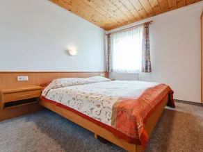Flat with terrace - Image 5