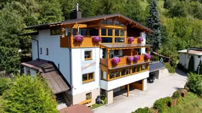 Family-friendly apartment with garden, terrace & barbecue | Close to the ski | Perfect for remote work - Image 3