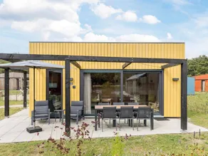 Family-oriented beautiful lodge with terrace & heated pool | Close to the beach - Image 4