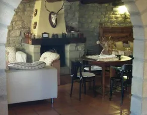 Country House 'El Rey' with Mountain View, Private Garden and Wi-Fi - Image 3