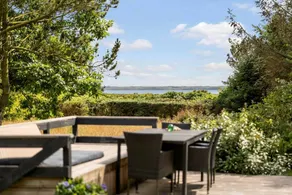 House with terrace & barbecue - Image 2