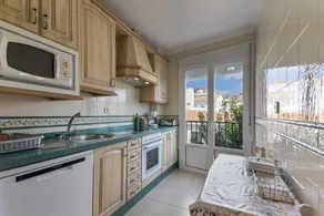 Fully equipped nice flat - Image 4