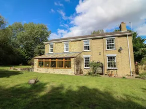 Family-oriented cottage with garden | Pets allowed - Image 2