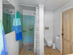 Children-friendly house with sauna, barbeque & terrace | Sea view - Image 4