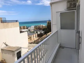 Apartment with terrace | Perfect for remote work - Image 4