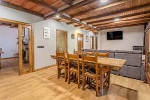 Chalet 'Cal Manyà' mit Bergblick, privatem Pool und WLAN - Image 4
