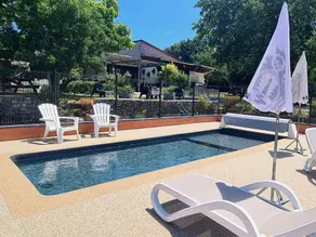 Tent with pool - Image 2