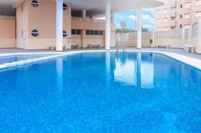 Apartment with terrace & pool - Image 5