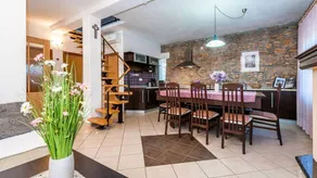 House with garden, pool & barbecue - Image 3