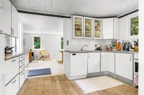 Fully equipped wonderful holiday home with BBQ & terrace | Beach nearby - Image 5
