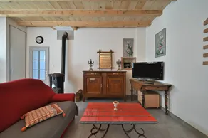 Casa vacacional con jardín, barbacoa y terraza | Vistas a la montaña - Image 4