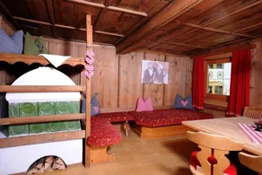 Child-friendly pleasant holiday home with terrace | Mountain view | Pets are welcome - Image 2