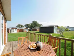 Cottage with garden - Image 3