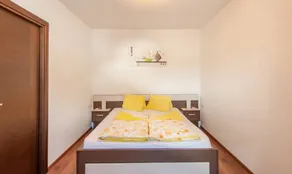 Apartment with barbecue, terrace & garden | Panoramic view - Image 2