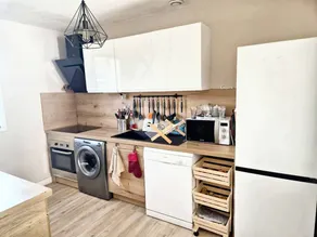 Maison avec terrasse, jacuzzi et barbecue - Image 4
