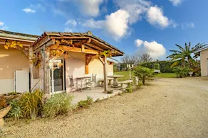 Holiday home with terrace, garden & barbecue | Garden view | Suitable for remote work - Image 2