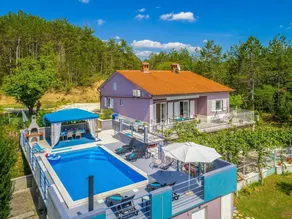 Familienfreundliches charmantes Ferienhaus mit Garten, Grill und Terrasse | Haustiere erlaubt - Image 2