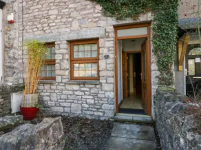 Family-friendly cottage - Image 2