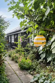 Holiday home with sauna, garden & BBQ | Water view - Image 5