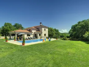 Ferienhaus mit Terrasse, Grill und privatem Pool - Image 2