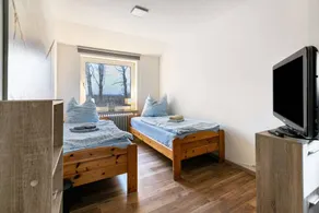 Holiday apartment with fast internet & garden - Image 5