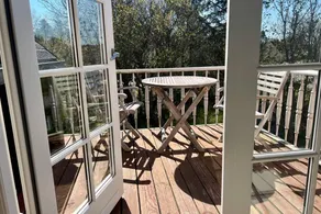 Holiday home with terrace - Image 5