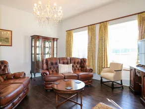 Cottage with garden & jacuzzi - Image 3