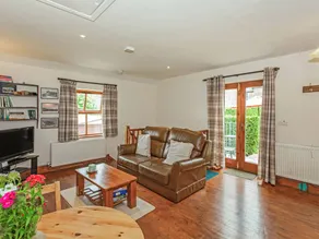 Nice cottage with garden - Image 3