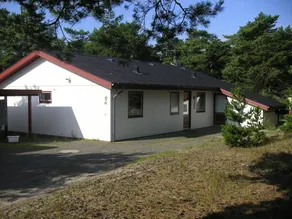 Fully equipped ample holiday home with sauna - Image 2