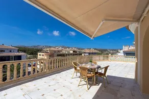 Holiday apartment with terrace - Image 3