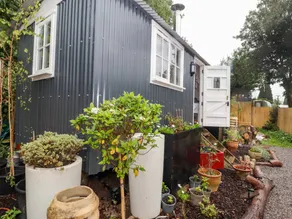 Child-friendly lovely cottage with garden | Pets are welcome - Image 2
